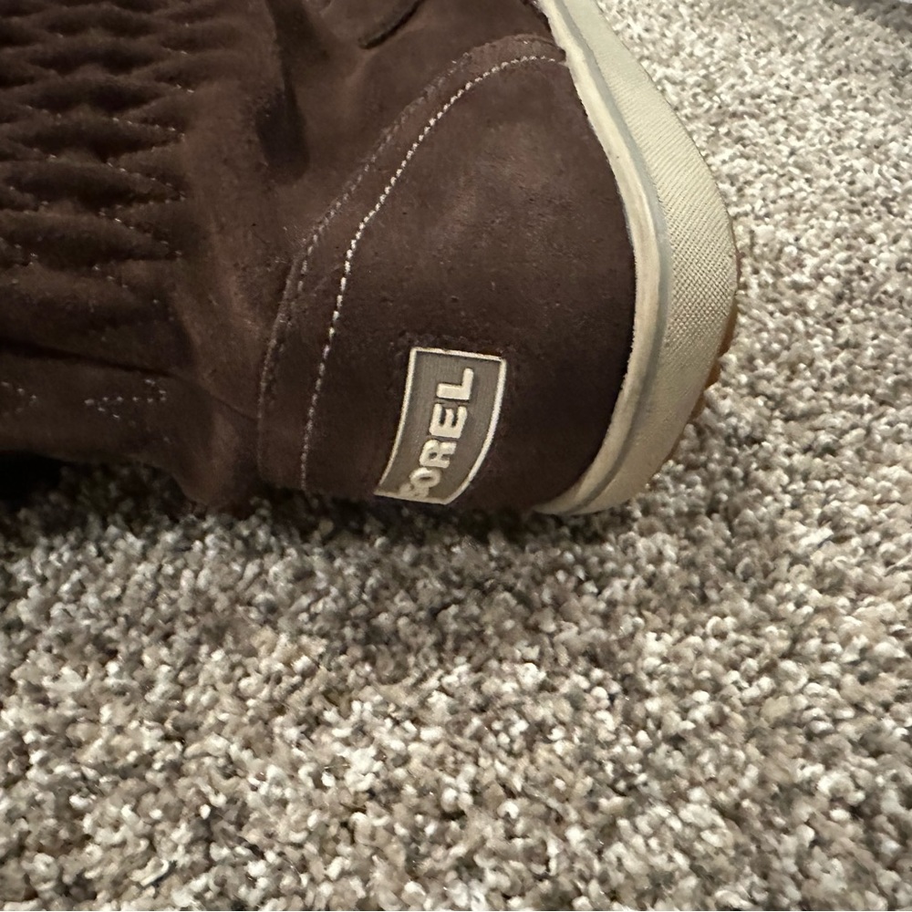 Sorel boots - Picture 3 of 6